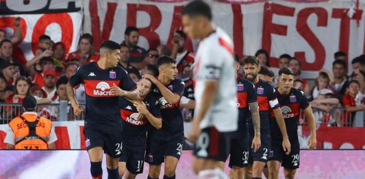 Cuando sale todo mal, te vas goleado y silbado