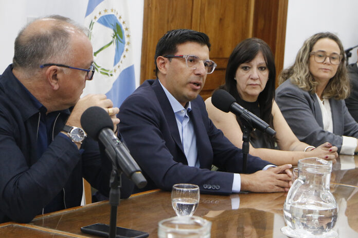 Páez apertura ofertas