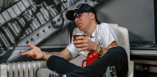 Damas Gratis y un lazo inesperado con Senillosa