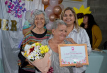 Emotivo homenaje a las mujeres en Arroyito