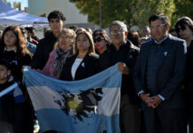 Senillosa reafirmó la memoria y la soberanía en un emotivo acto