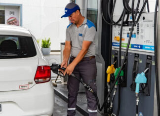 YPF no tocará los precios por 45 días