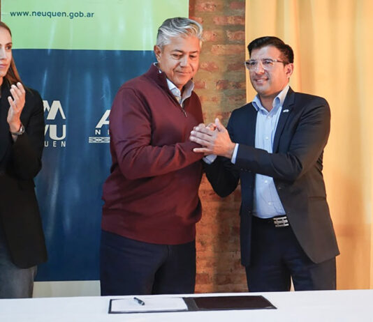 “Venimos a hacer una reparación histórica con nuestros vecinos”