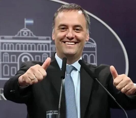 El oficialismo logró oxigeno y posterga la sesión