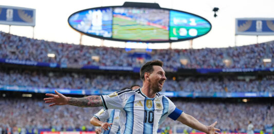 Fue un show de goles de Messi, lo sufrió Argelia