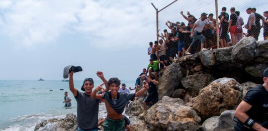Crisis migratoria en España: 57 muertos y 60 mil ingresos