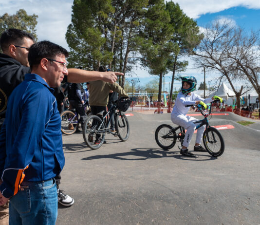 Páez llevó a Senillosa a la Expo Deportes
