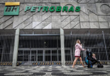 Efecto Lula: se hunden las acciones y se acelera el dólar