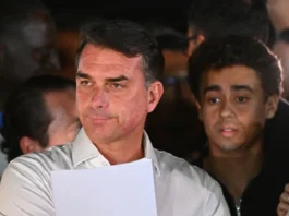 Por acá no: Migraciones desestimó el ingreso de Flávio